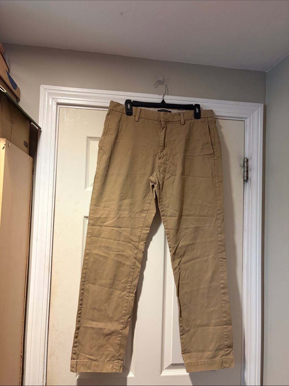 Banana Republic Emerson Chinos in Tan 32X32